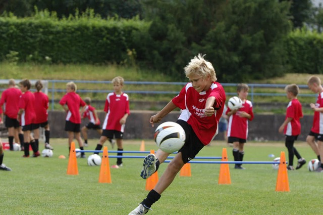 Kickertraining fr Kinder im Fuballcamp   | Foto: privat