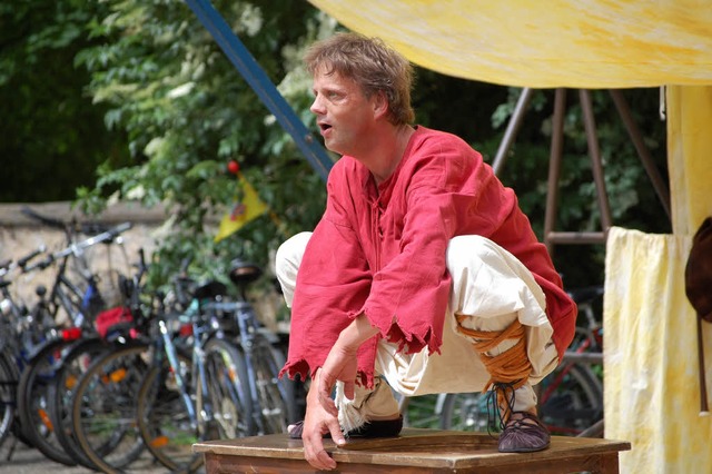 Klaus Fischbach als Till Eulenspiegel bei seinem Auftritt im  Ichenheimer Lwen   | Foto: Gertrude Siefke