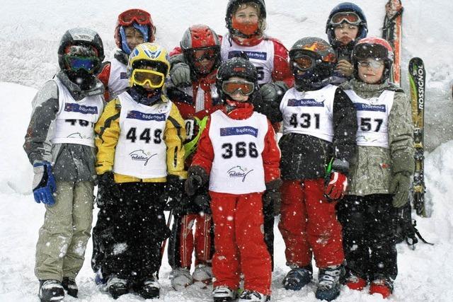 Mit Ski bei Wind, Sturm und Graupel