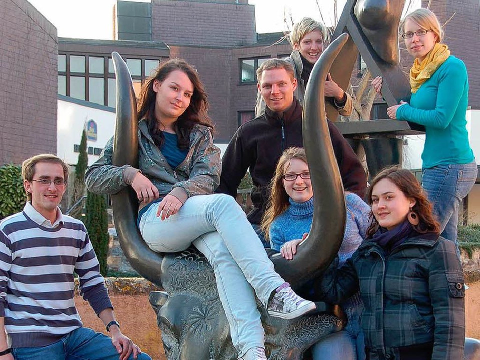 Die  Breisacher  BZ-Jugendredaktion re... zum Thema Europa- und Kommunalwahlen.  | Foto: agnes pohrt