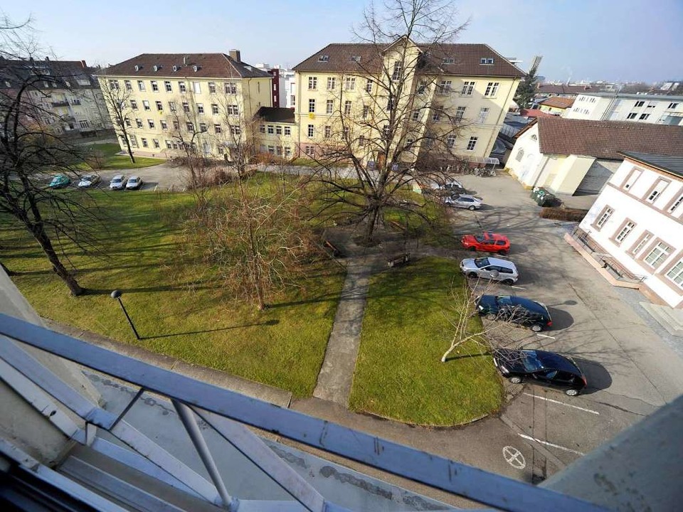 Die Grünfläche auf dem Gelände des Stu... Wohnheim für Studenten bebaut werden.  | Foto: Thomas Kunz