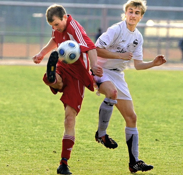 Rempler reichen nicht: Der Steinener  ... Spielertrainer Christopher Breymann.   | Foto: meinrad schn