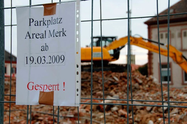 Der Parkplatz auf dem Areal Merk ist seit 19. Mrz endgltig geschlossen.  | Foto: Sylvia-Karina Jahn