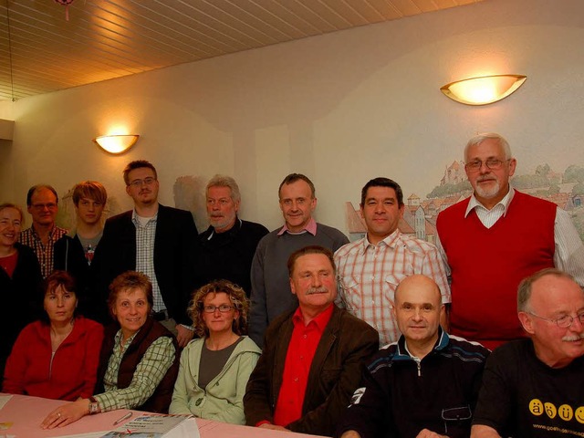 Diese und weitere Bewerber treten fr die SPD bei den Kommunalwahlen an.  | Foto: kai kricheldorff