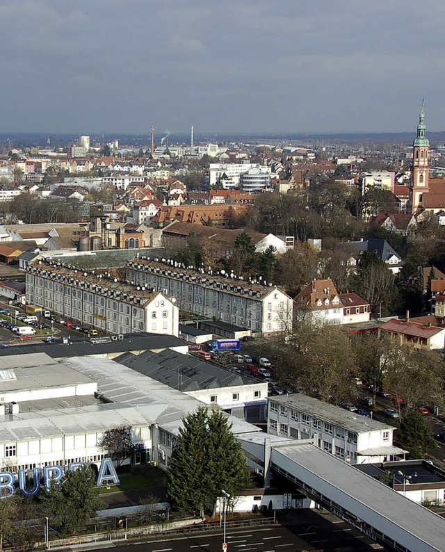 Auch Offenburg kommt in den Genuss von...8220; bei der  alten Burda-Druckerei.   | Foto: hsl