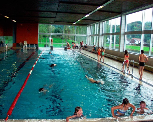 Das Maulburger Hallenbad wird knftig ...b es langfristig bestehen bleiben wird  | Foto: Angelika Schmidt