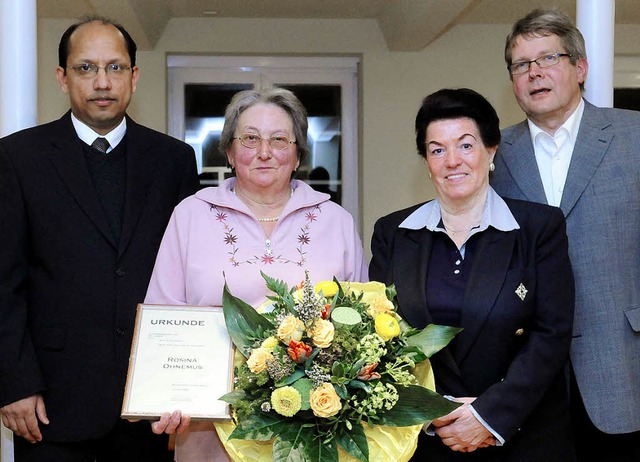 <Bildtext>Ehrung beim Kirchenchor Drl...ildtext>, der im Amt besttigt wurde.   | Foto: Wolfgang Knstle