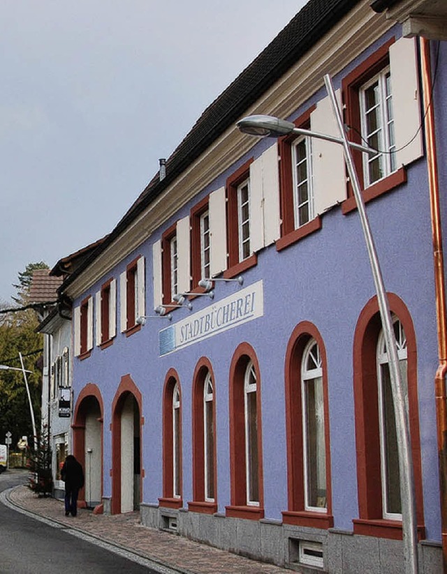 Die Stadtbcherei ist nun auch von auen attraktiv.    | Foto: Maier