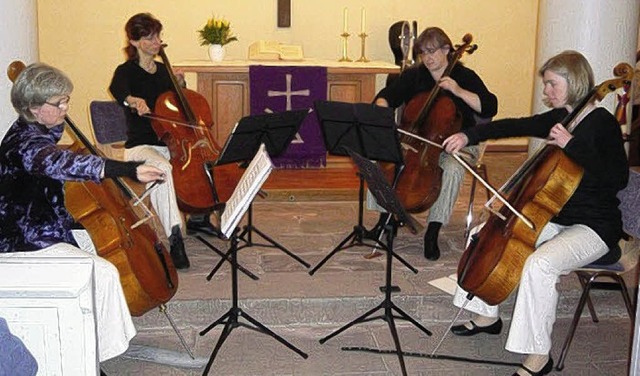 Das  Quartett &#8222;Cello a Quatro&#8...Forster Correa und Michaela Bongartz.   | Foto: Klaus Brust