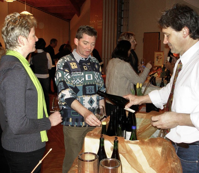 Viel zu probieren &#8211; natrlich au...ussmesse im Offnadinger Gemeindehaus.   | Foto: Barbara Schmidt