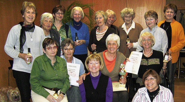Die Teilnehmerinnen am Preisskat in Bad Krozingen.   | Foto: PRO