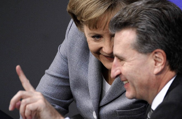 Mal einig: Kanzlerin   Merkel und Ministerprsident  Oettinger      | Foto: ddp