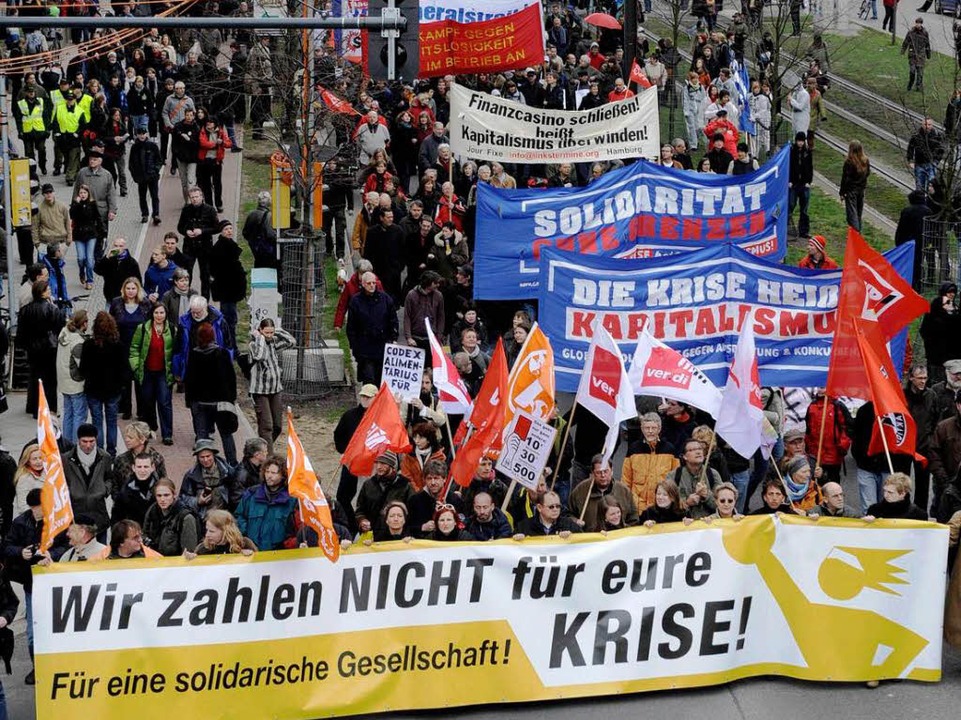 Krawalle bei Demonstrationen in Berlin - Deutschland - Badische Zeitung