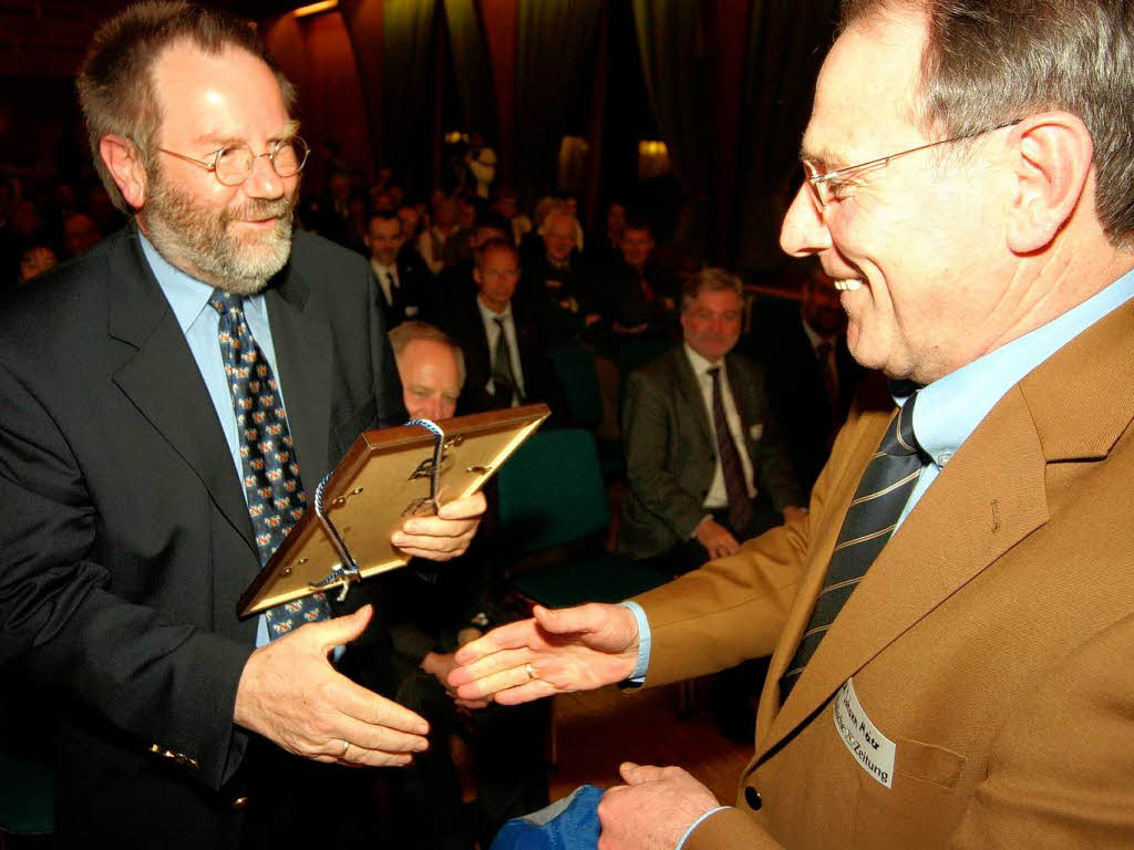 Zahlreiche Ehrengste waren in den Kursaal nach Menzenschwand gekommen, um Hans Loritz ihre Wnsche fr den neuen Lebensabschnitt mitzugeben.