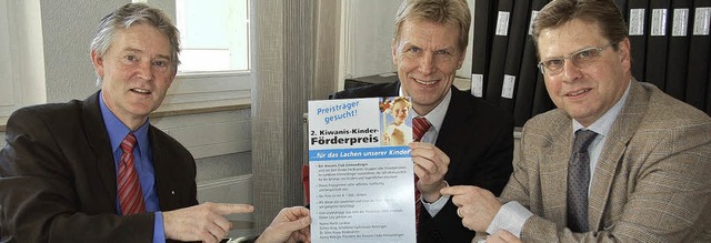 Preistrger gesucht: Martin Zahn, Marc...r den zweiten Kinder-Frderpreis vor.   | Foto: Gerhard Walser