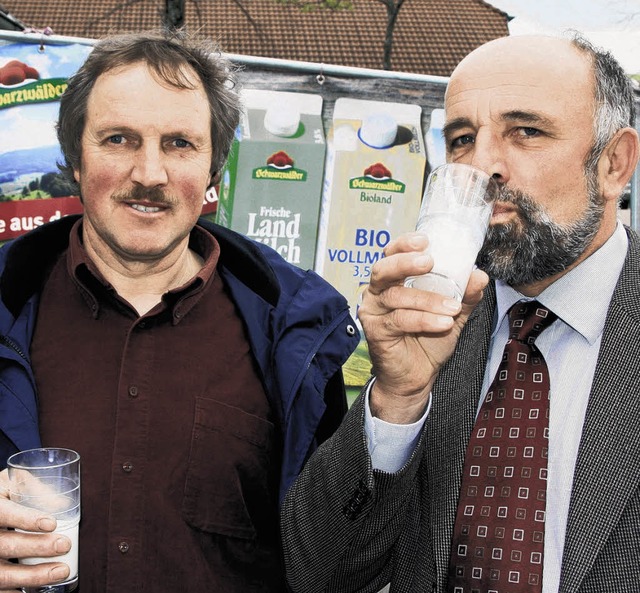 Bauernprsident Werner Rpple (rechts)...ler  drngen  auf hhere Milchpreise.   | Foto: Zurbonsen