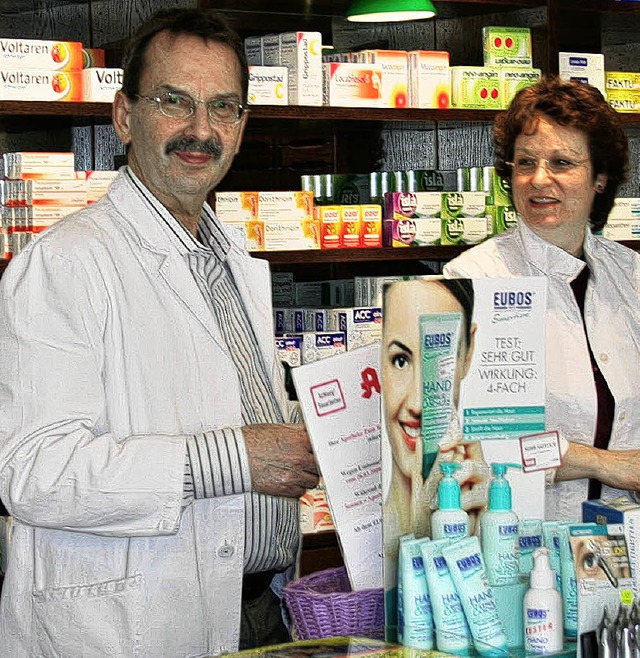 Der Apotheker Dieter Jakob feiert geme...gabe der Apotheke zum Roten Fingerhut.  | Foto: Elisabeth Jakob-Klblin