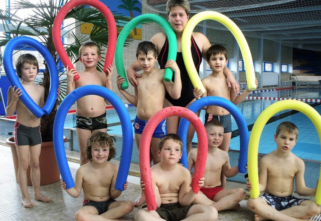 Talschule schwimmt  | Foto: bz