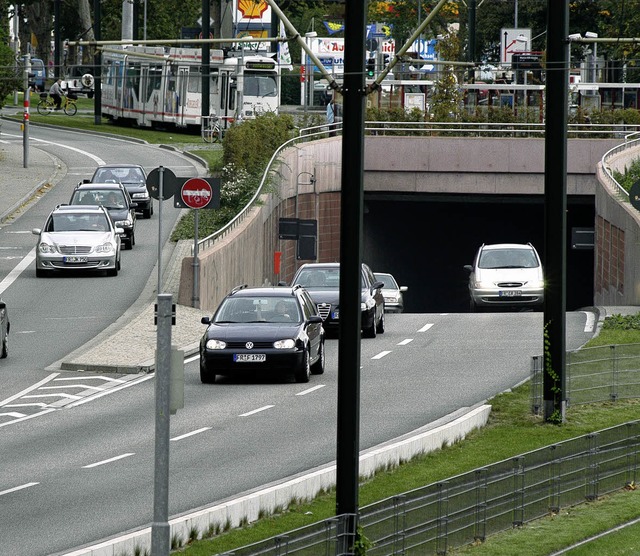 Bald schon Geschichte: Die Tunnelausfa...komplett umgebaut &#8211; ohne Kurve.   | Foto: Ingo Schneider