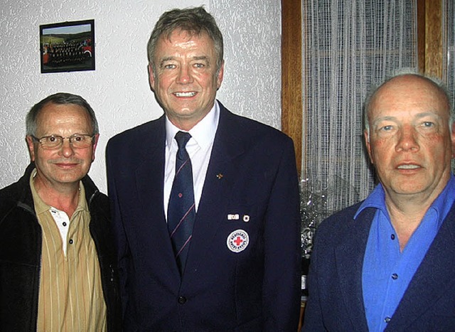 Hubert Kopp, Hans-Dieter Dick und Karl...n seit vielen Jahren beim DRK  aktiv.   | Foto: Hilger