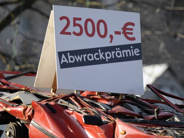 Noch gibt es 2500 Euro Abwrackprmie.  | Foto: ddp