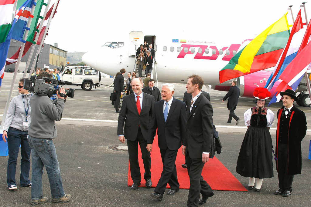 Auch Litauens Premier Kubilius landete auf dem Lahrer Flugplatz.
