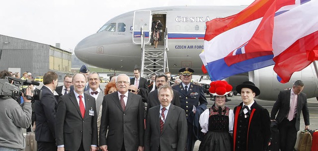 Vaclav Klaus, der tschechische  Staats...rgermeister Armin Roesner empfangen.   | Foto: heidi foessel