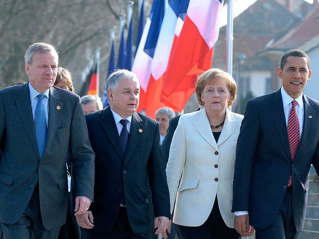Geballte Politik-Prominenz: Nato-Generalsekretr Jaap de Hoop Scheffer, der polnische Prsidenten Lech Kaczynski, Bundeskanzlerin Angela Merkel und US-Prsident Barack Obama (v.l.)