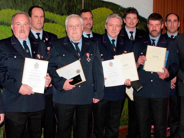 Geehrt wurden  Heinz Roser, Mark hlin...Deiss, Hubert Haselwander, Lutz Hofer.  | Foto: Hans-Jrgen Hege