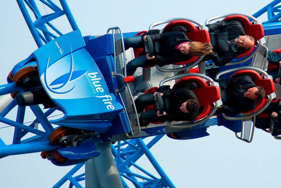 Europa-Park: Neue Katapult-Achterbahn "Blue Fire ...