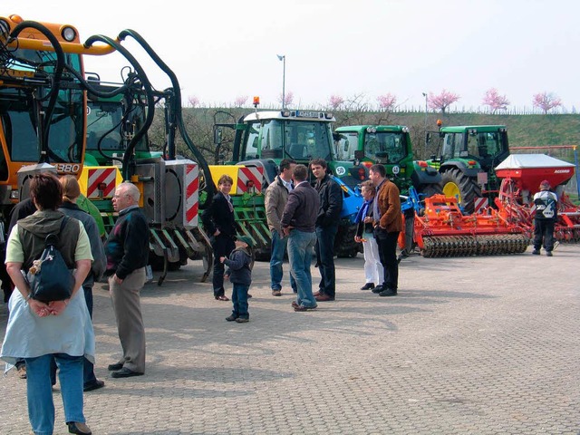 Immer interessant: moderne Landmaschinentechnik.  | Foto: Helmut Hassler