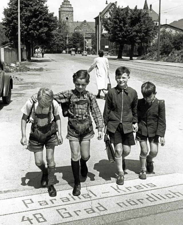 Auch er gehrt zu den Merkwrdigkeiten...erstrae entlang: der 48. Breitengrad.  | Foto: Archivbild: BZ