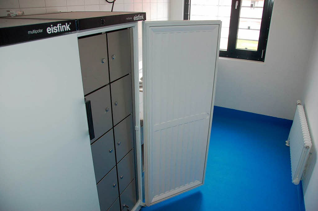 Jeder Hftling hat sein eigenes abschliebares Fach im Khlschrank.