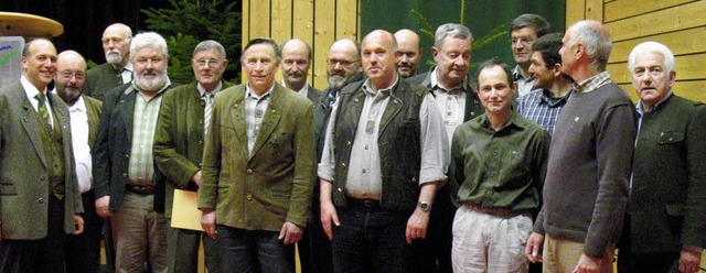 Zahlreiche Mitglieder der Jgervereini...Urkunden und Ehrennadeln berreicht.    | Foto: Privat