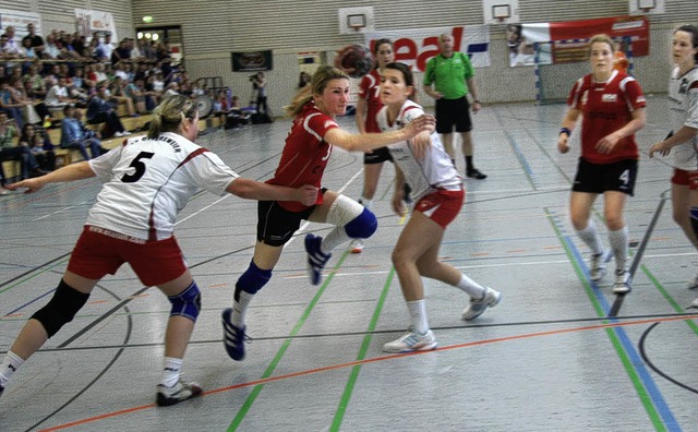 HSG-Rechtsauenspielerin Lile Grbavac im Finale gegen die TS Ottersweier  | Foto: Felix Holm