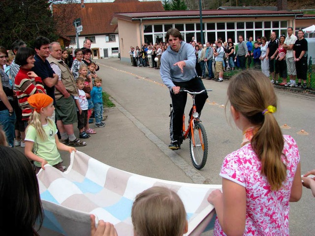 &#8222;Eierfahrer&#8220; Patrick Heuss...d zurck in 29,34 Minuten zurcklegte.  | Foto: Ilona Seifermann