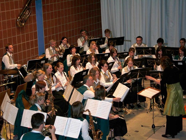 Der Musikverein Weizen erffnete das Doppelkonzert.  | Foto: Daniela Rde