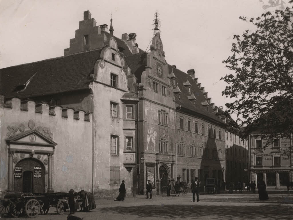 Franziskanerplatz, heute Rathausplatz, ums 1870.