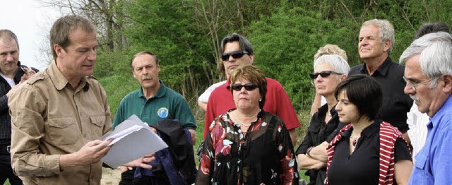 Auf reges Interesse stie der Osterspa... Klaus Eberhardt (Zweiter von links).   | Foto: Cremer