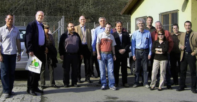 SPD-Gemeinde- und Kreistagskandidaten ...nks) die Kreismlldeponie Scheinberg.   | Foto: Privat