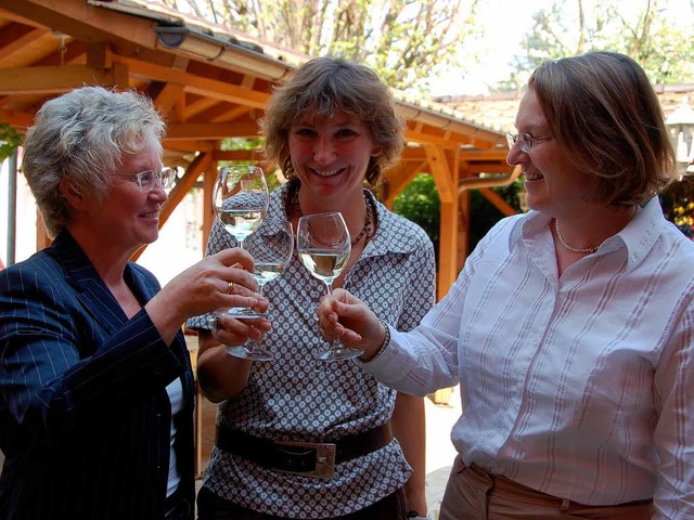 Auf den Weinmarkt und Gutedel-Cup  sto...er und  Andrea Fahrnholz (von links).   | Foto: Sigrid Umiger