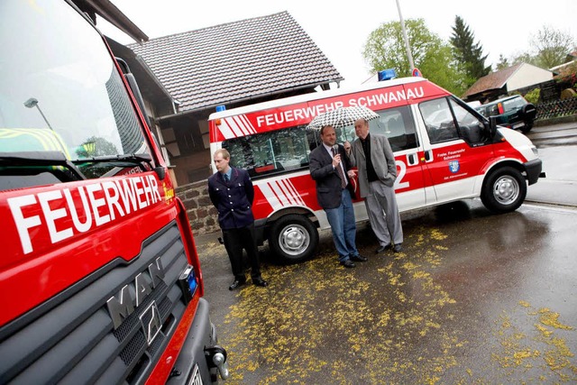 Vom Wetter wurde die Freude ber das neue Fahrzeug nicht getrbt.  | Foto: Christoph Breithaupt