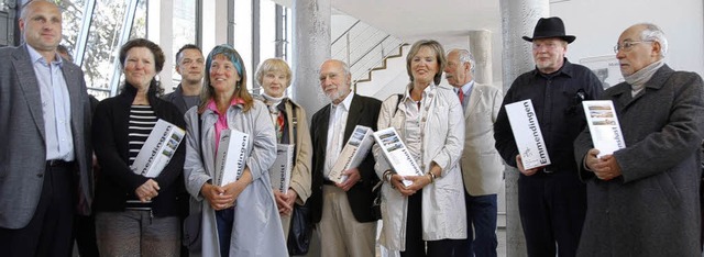 Sechs Emmendinger Knstler zeigen ihre Werke im Rathausfoyer.   | Foto: Gerhard Walser