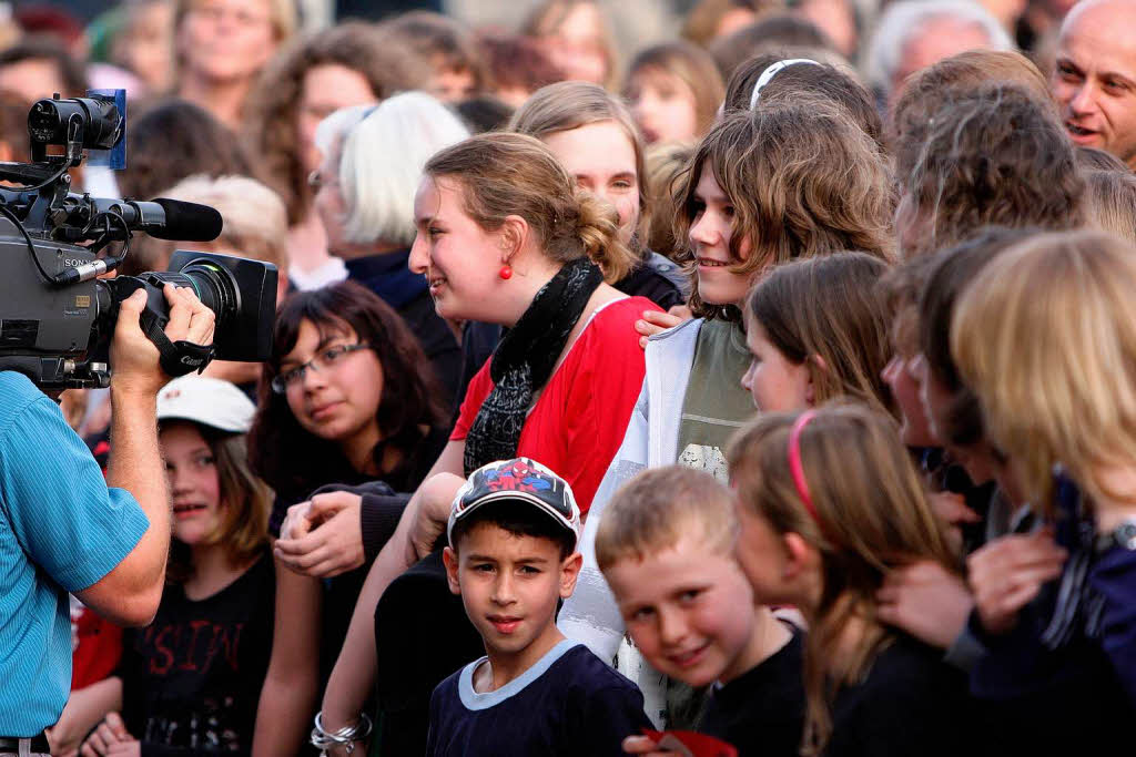 Bchele Fans feiern den DSDS-Star aus Kappel-Grafenhausen.