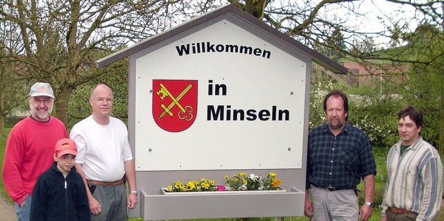 In Minseln stehen jetzt neue Schilder am Ortseingang.   | Foto: privat