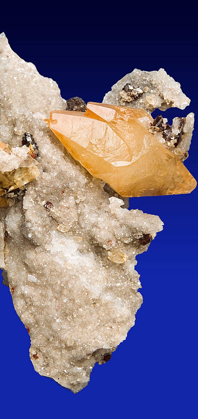 Wenn Calcit kristallin auftritt, hat e...rten Formenreichtum aller Minerale.   | Foto: BZ