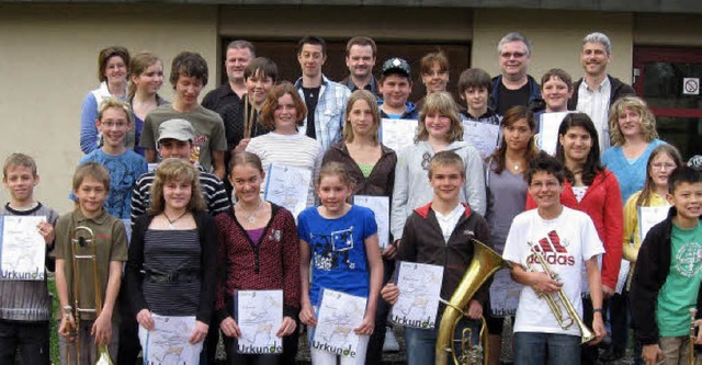 Zglinge des flinger Musikvereins wurden ausgezeichnet  | Foto: Alfons Ebner
