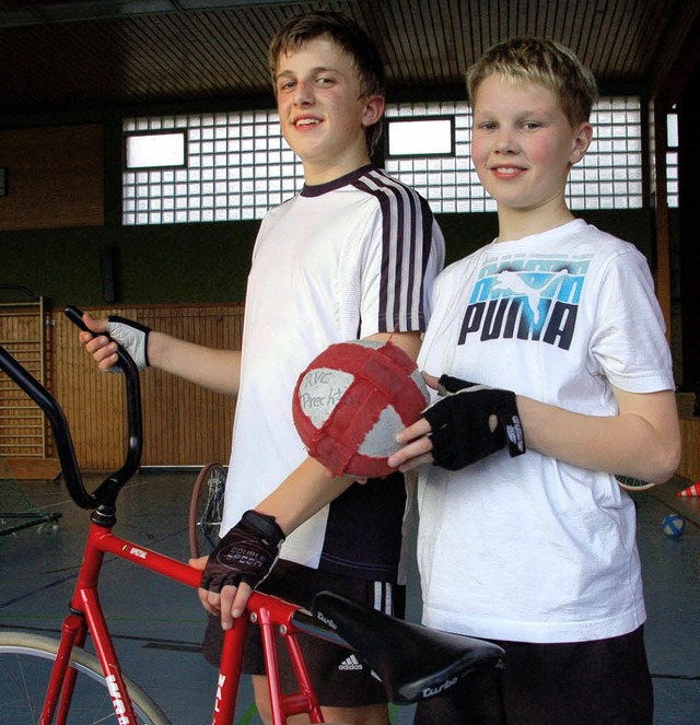 Das sind die Nachwuchsspieler: Marius (links) und Claudius  | Foto: Yvonne Weik