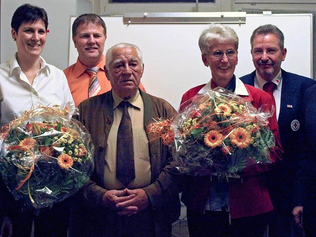 Die Geehrten beim DRK Wyhlen (vin link...Pertler, Karin Timm, uund Stefan Wolff  | Foto: Katharina Schiller