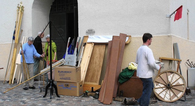 Ausrumen der Kirche zum Beginn der Innensanierung  | Foto: Manfred-G. Haderer